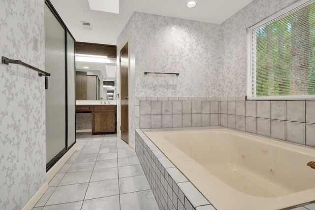 1714 Coe Road, Pinehurst, TX 77362