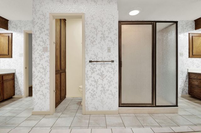 1714 Coe Road, Pinehurst, TX 77362