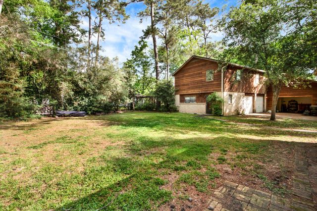 1714 Coe Road, Pinehurst, TX 77362