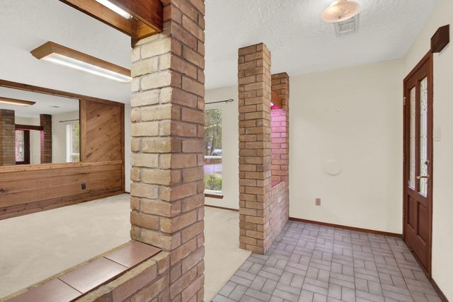 1714 Coe Road, Pinehurst, TX 77362