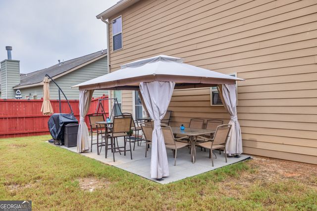 4194 Potomac Walk Court, Loganville, GA 30052