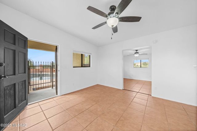 11071 N Paisano Avenue, Tucson, AZ 85742