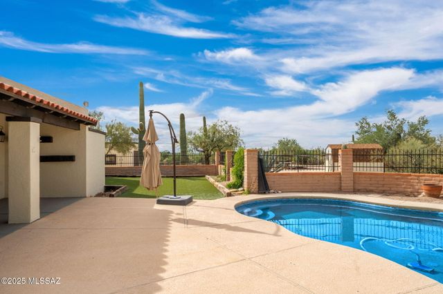 11071 N Paisano Avenue, Tucson, AZ 85742