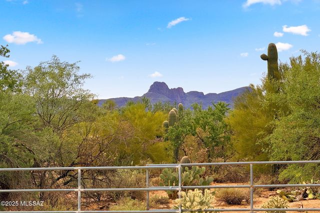 11071 N Paisano Avenue, Tucson, AZ 85742