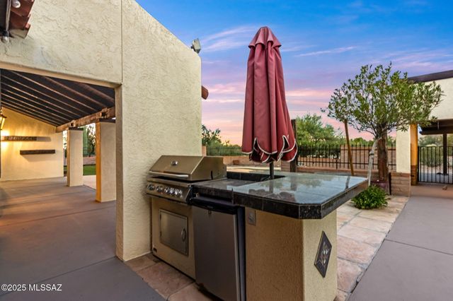 11071 N Paisano Avenue, Tucson, AZ 85742