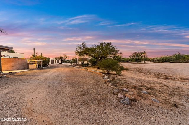 11071 N Paisano Avenue, Tucson, AZ 85742