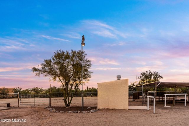 11071 N Paisano Avenue, Tucson, AZ 85742