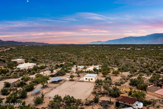 11071 N Paisano Avenue, Tucson, AZ 85742