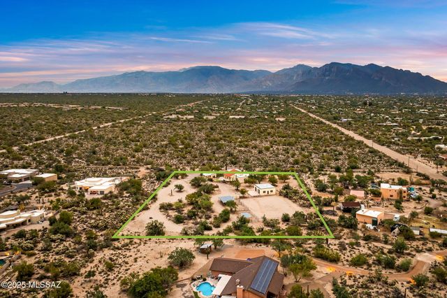 11071 N Paisano Avenue, Tucson, AZ 85742