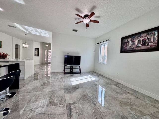 382 NE 19th Ave, Homestead, FL 33033