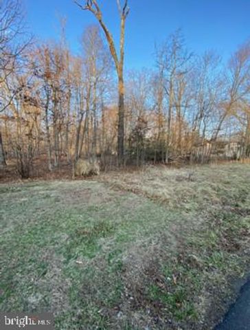 7716 SURRATTS RD, Clinton, MD 20735