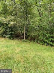 7716 SURRATTS RD, Clinton, MD 20735