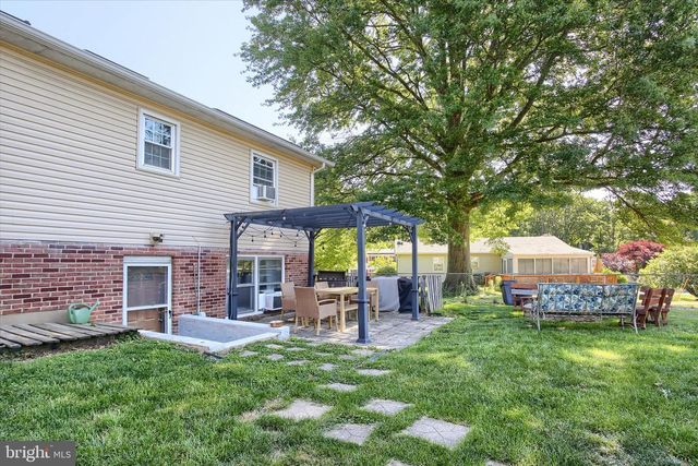 4621 ABBINGTON DR, Harrisburg, PA 17109