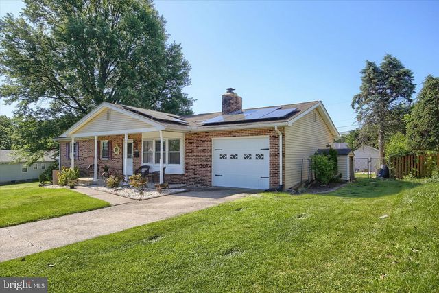 4621 ABBINGTON DR, Harrisburg, PA 17109