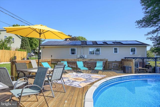 4621 ABBINGTON DR, Harrisburg, PA 17109