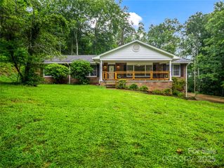 612 Buckeye Cove Road, Swannanoa, NC 28778
