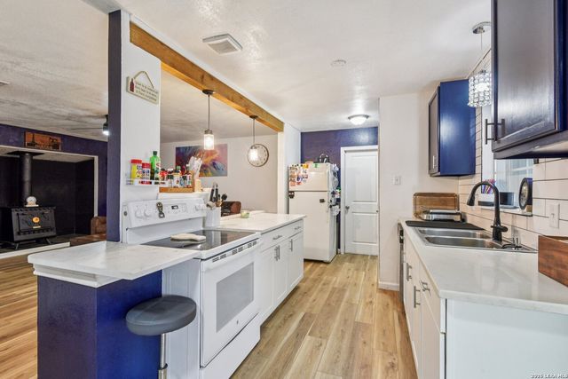 6267 Apple Valley, San Antonio, TX 78242