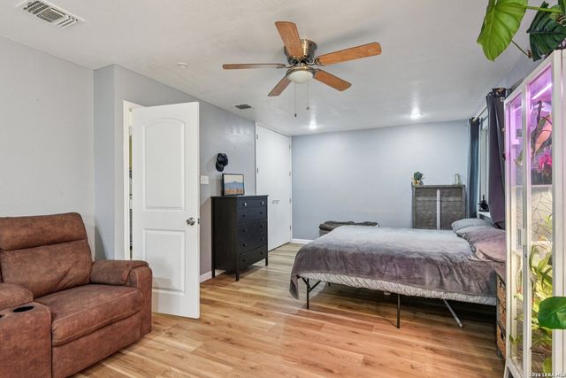 6267 Apple Valley, San Antonio, TX 78242