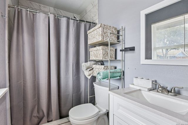 6267 Apple Valley, San Antonio, TX 78242