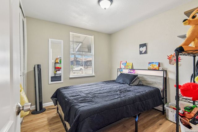 6267 Apple Valley, San Antonio, TX 78242