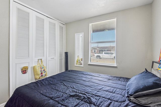 6267 Apple Valley, San Antonio, TX 78242