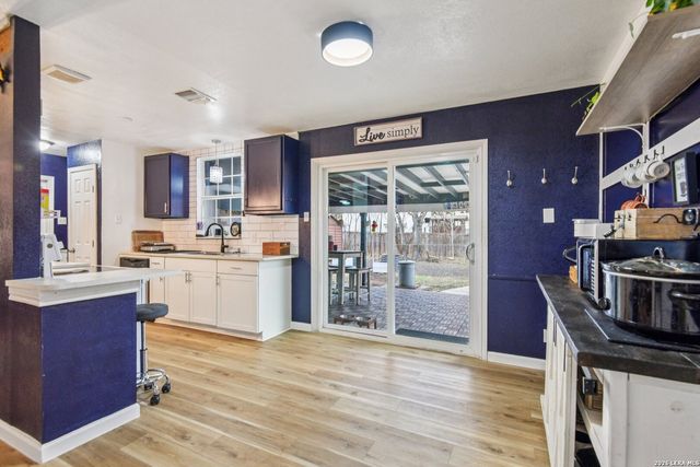 6267 Apple Valley, San Antonio, TX 78242