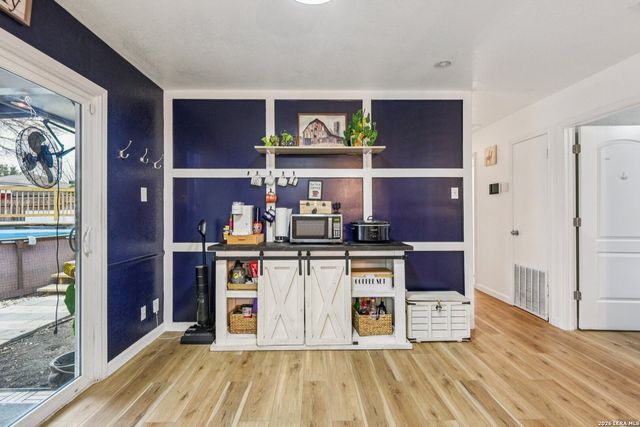 6267 Apple Valley, San Antonio, TX 78242