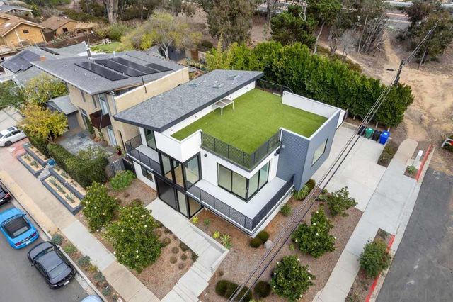 9455 Poole Street, La Jolla, CA 92037