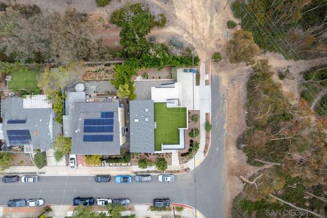 9455 Poole Street, La Jolla, CA 92037