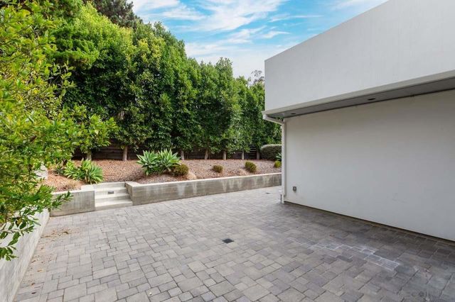 9455 Poole Street, La Jolla, CA 92037