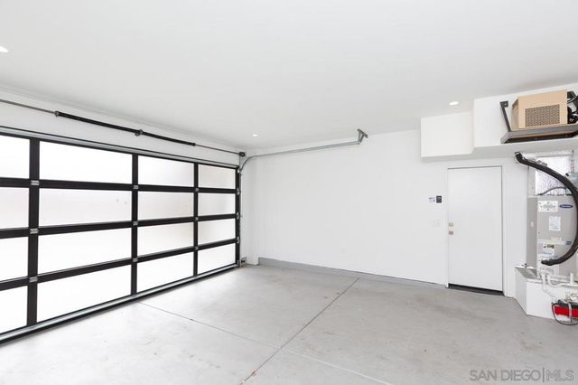 9455 Poole Street, La Jolla, CA 92037