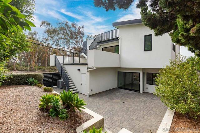 9455 Poole Street, La Jolla, CA 92037