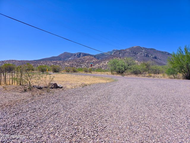 5693 S CALLE METATE Boulevard, Sierra Vista, AZ 85650