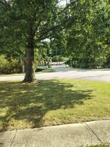 450 North Blvd West, Huntington, WV 25701