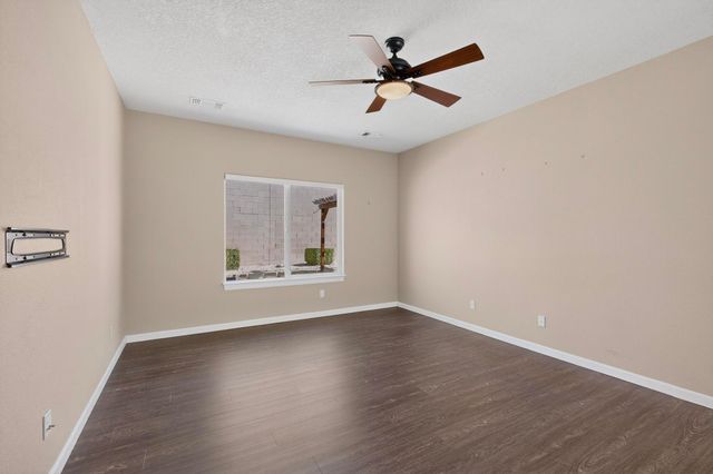 425 Paseo Vista Loop NE, Rio Rancho, NM 87124