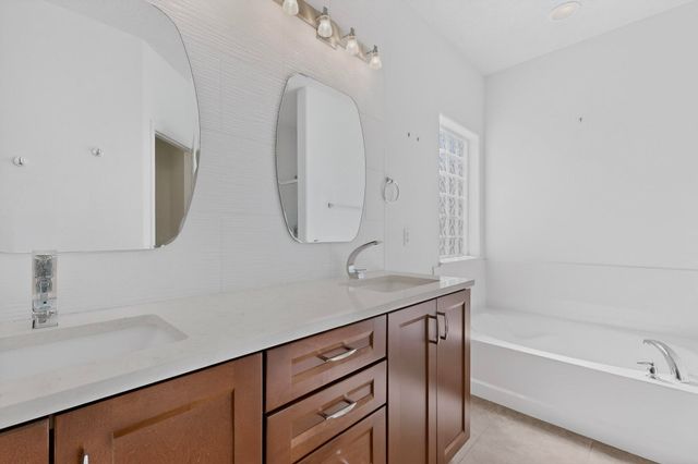 425 Paseo Vista Loop NE, Rio Rancho, NM 87124