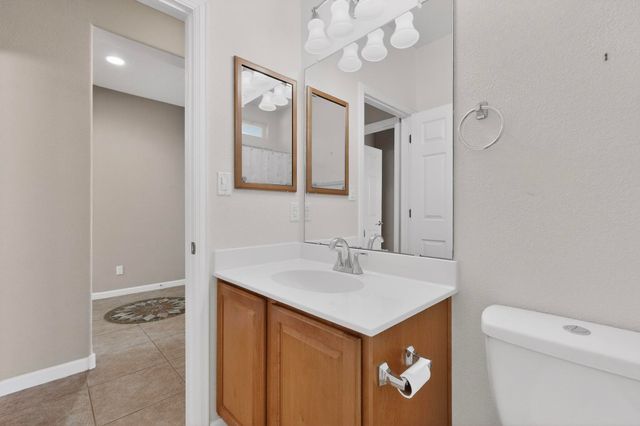 425 Paseo Vista Loop NE, Rio Rancho, NM 87124