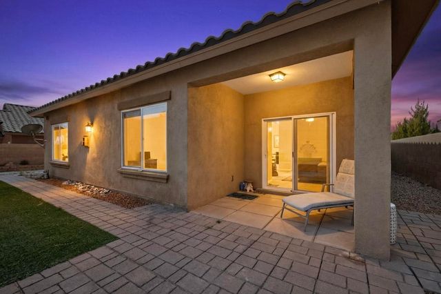 425 Paseo Vista Loop NE, Rio Rancho, NM 87124