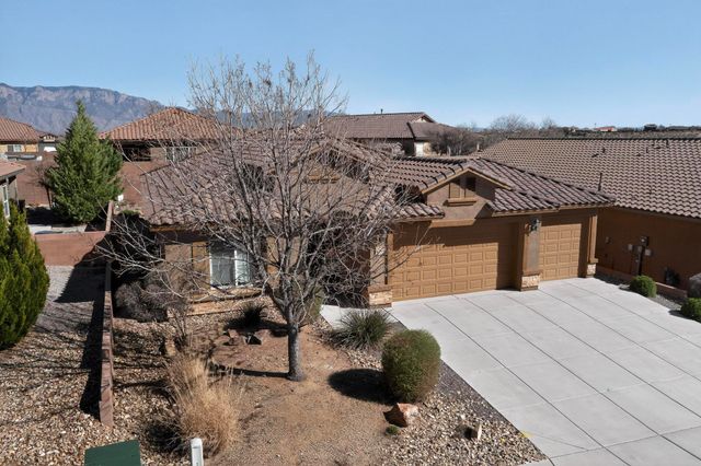 425 Paseo Vista Loop NE, Rio Rancho, NM 87124