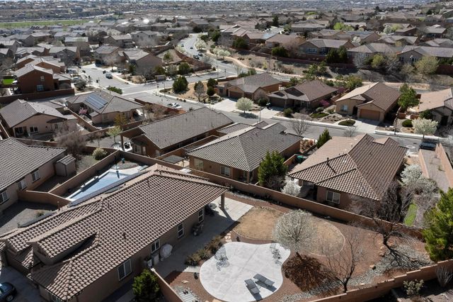 425 Paseo Vista Loop NE, Rio Rancho, NM 87124