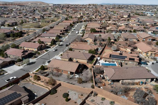 425 Paseo Vista Loop NE, Rio Rancho, NM 87124