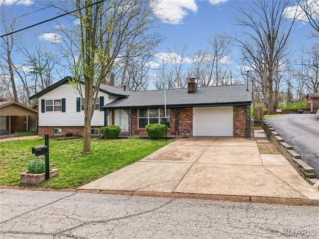 1963 Maple Lane, Arnold, MO 63010