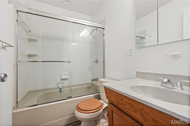 1963 Maple Lane, Arnold, MO 63010