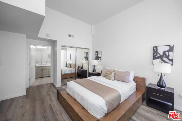 1055 S Serrano Avenue 505, Los Angeles, CA 90006