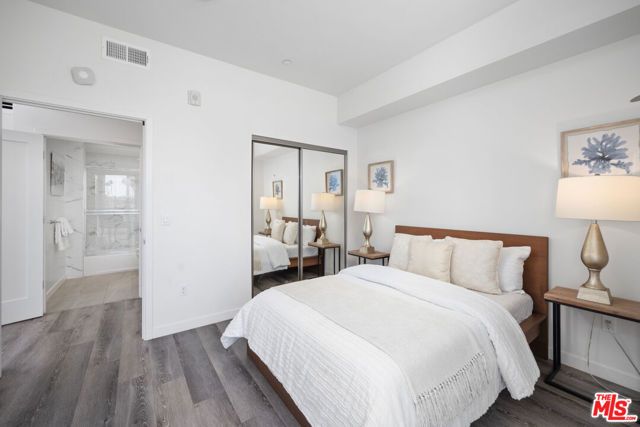 1055 S Serrano Avenue 505, Los Angeles, CA 90006