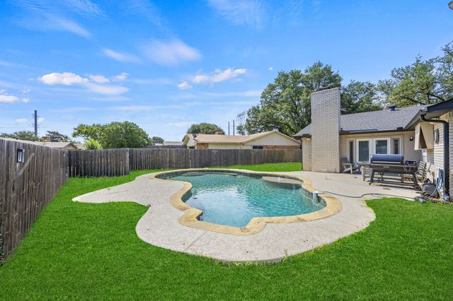 5101 Hetherington Place, The Colony, TX 75056