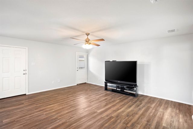 5560 Mcclelland Street, Forney, TX 75126