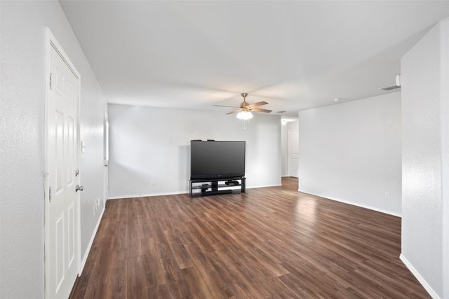 5560 Mcclelland Street, Forney, TX 75126