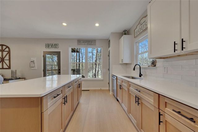 105 Pinebrook Drive, Waleska, GA 30183