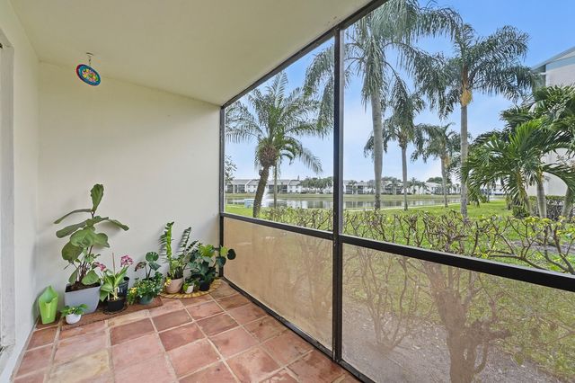 1109 Green Pine Boulevard G1, West Palm Beach, FL 33409